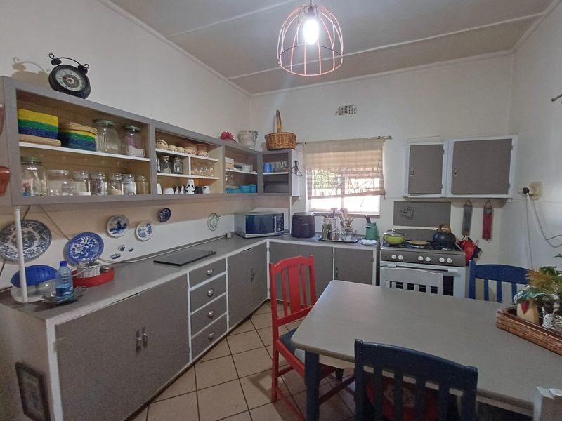 Beautiful Designed Home For Sale In CE 1 With A Magnificent Garden Space. - Photo 10