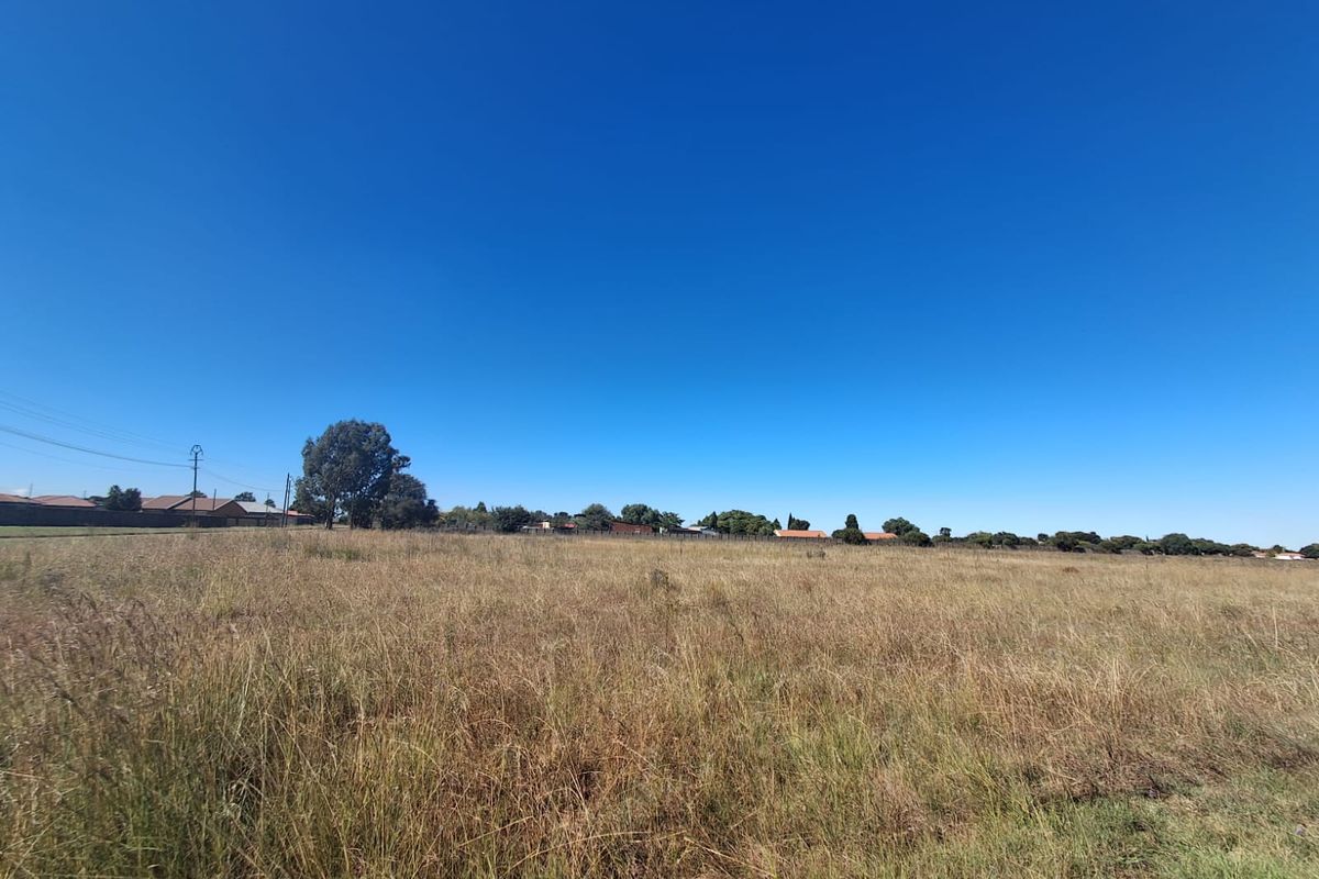 13000m2 of vacant stand ready to be developed in Riversdale, Meyerton. - Photo 3