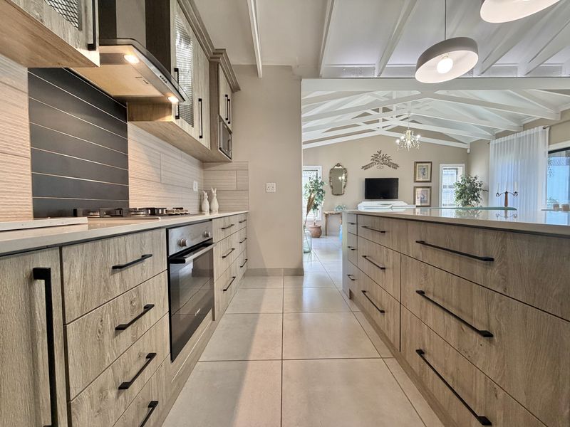 Family Home in Fountains Estate - Photo 10