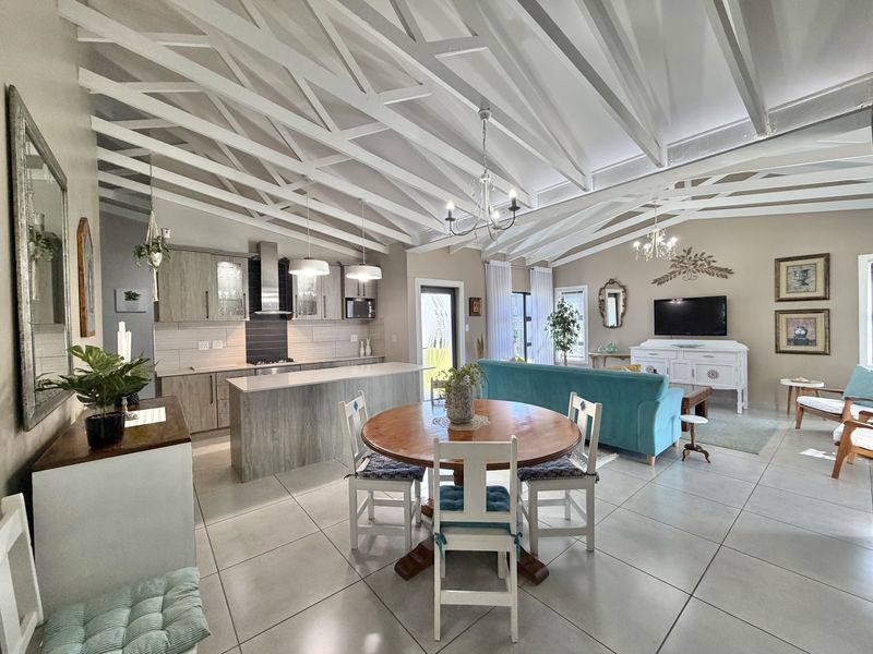 Family Home in Fountains Estate - Photo 6