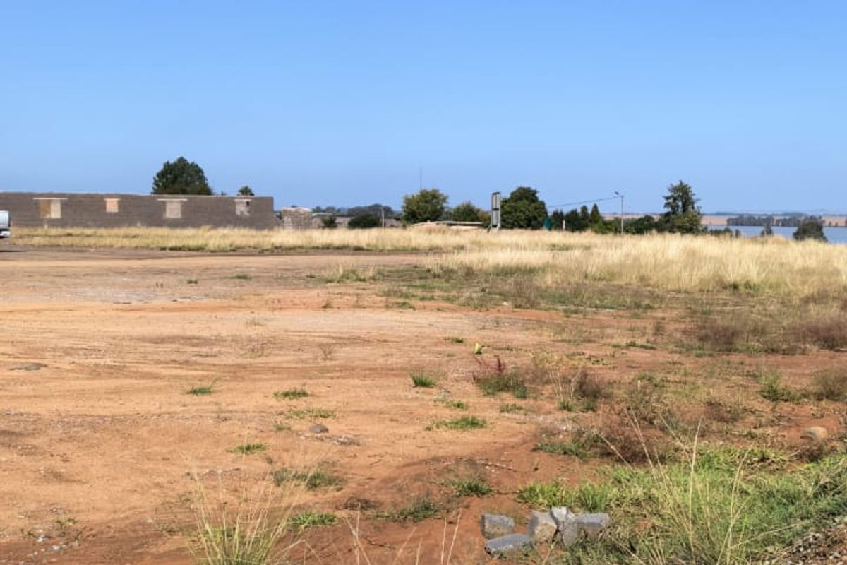 1900sq meter Land for sale in Orangeville - Photo 2