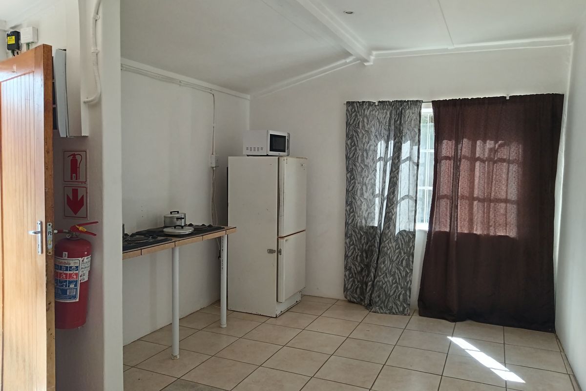Exceptional Student Property – Built for Consistent Income - Photo 2
