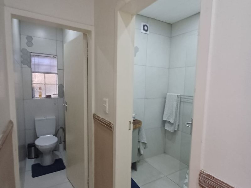 Ideal For 1st time Home Buyers Or Investors - Photo 2