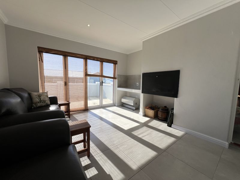 Corner Family Home in Secure Lifestyle Estate - Photo 8