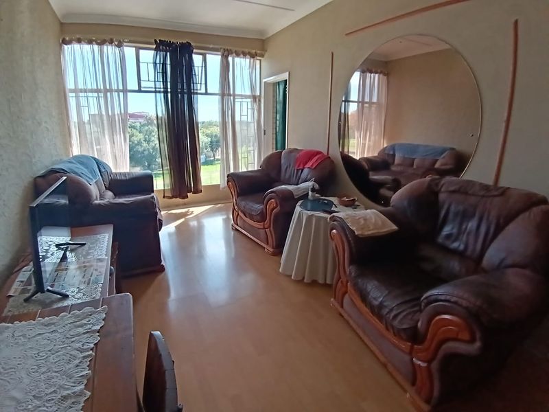 Apartment for Sale - Ideal for First time Buyers or investors - Photo 10