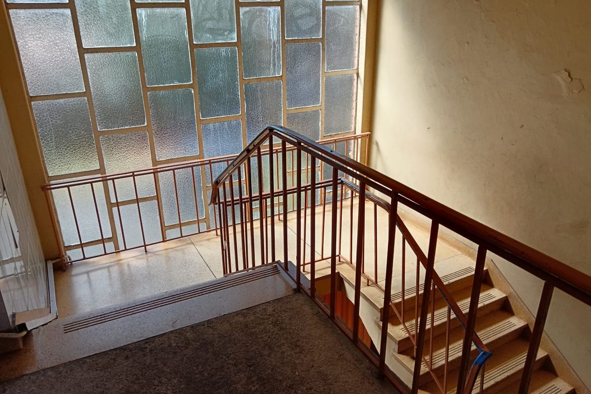 Apartment for Sale - Ideal for First time Buyers or investors - Photo 2