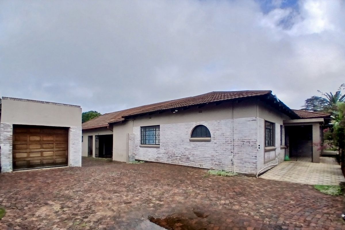 4-Bedroom Family Home with Flatlet for Sale in Rynfield, Benoni - Photo 5