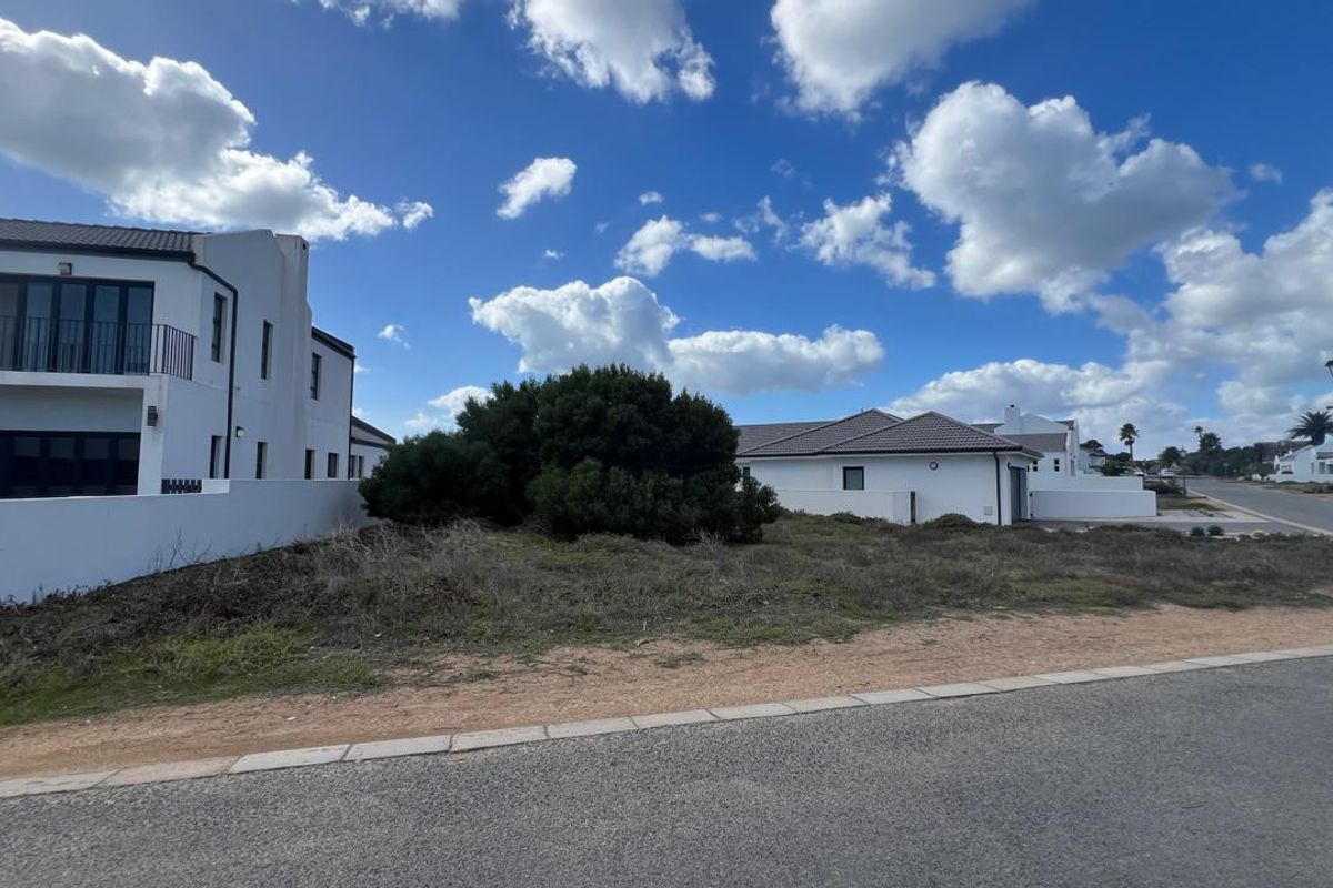 Positioned on a desirable corner stand within the sought-after Shelley Point Estate - Photo 3