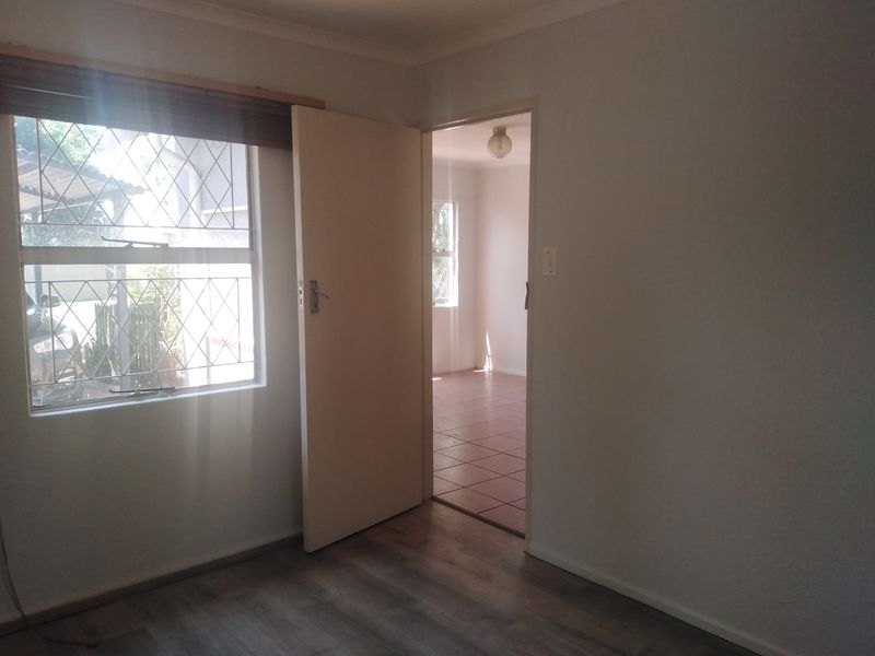 Perfect starter home or lock-up-and-go opportunity in the heart of Weltevreden Park - Photo 8