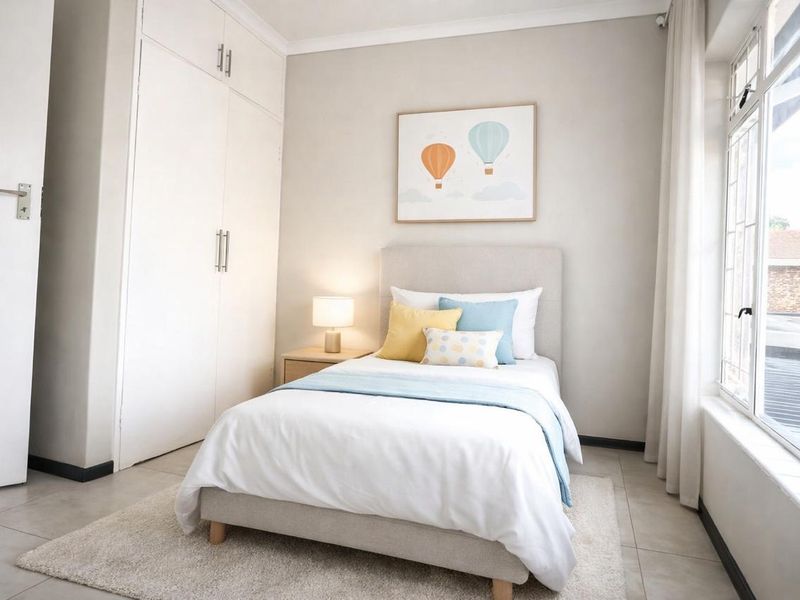 Renovated 3 Bedroom Duplex For Sale! - Photo 10