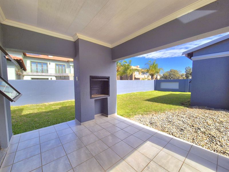 Neat Villa For Sale in Helderwyk Estate! - Photo 10