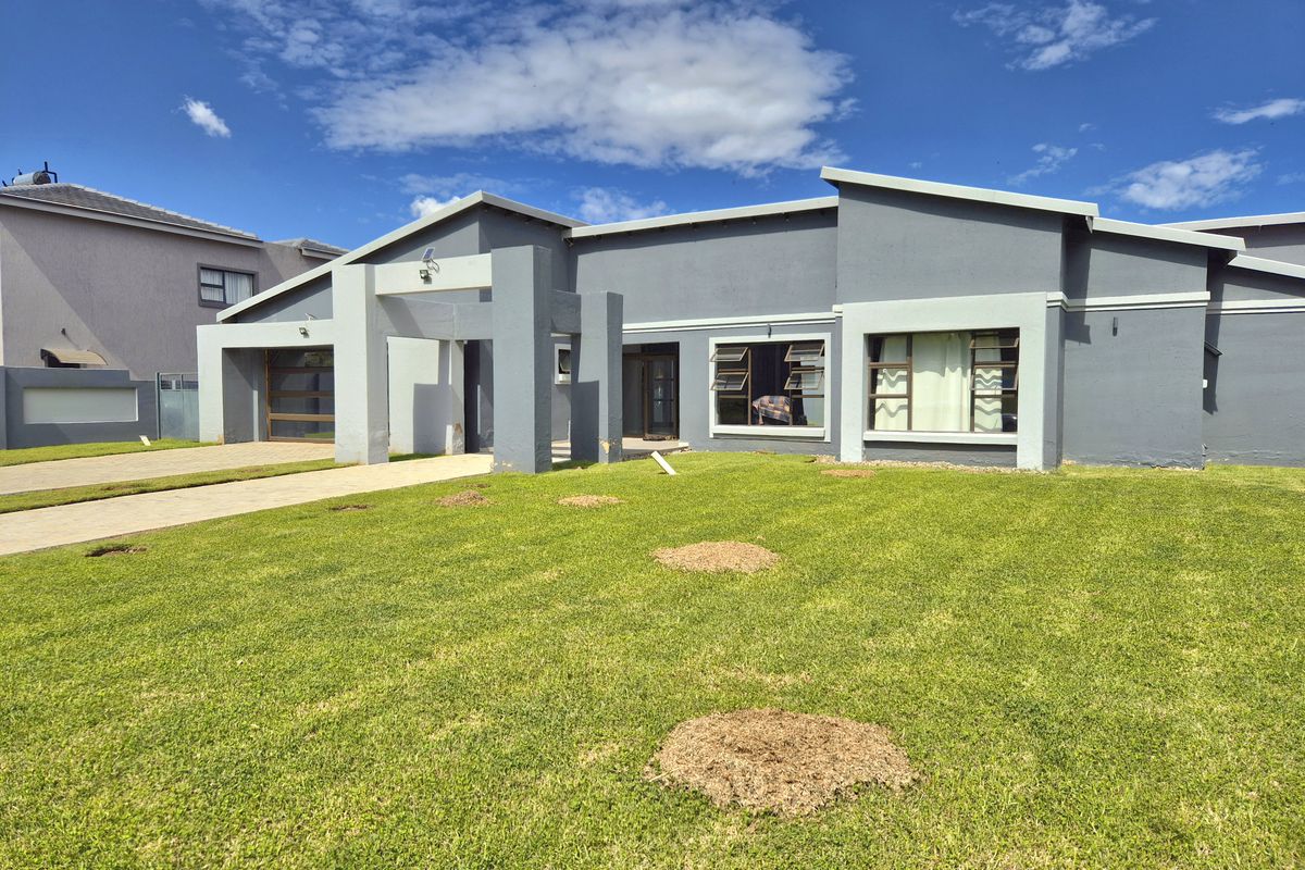 Neat Villa For Sale in Helderwyk Estate! - Photo 3