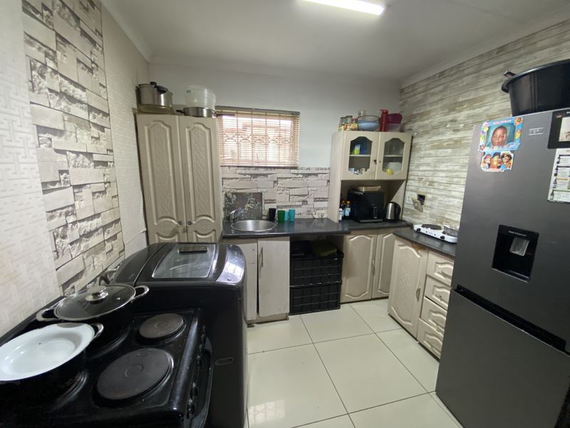 2 Bedroom House in Rynfield AH - Photo 4