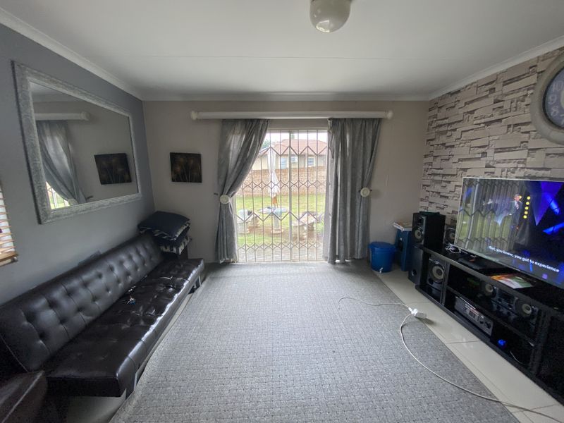2 Bedroom House in Rynfield AH - Photo 3