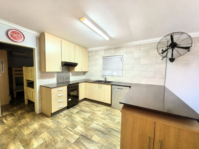 Your home away from home, it is time to relax - Photo 8