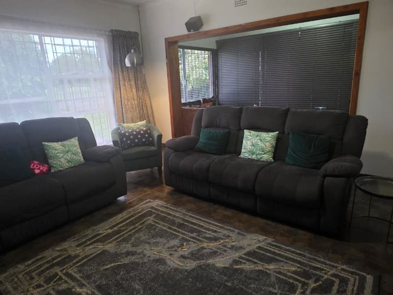 Charming Family Home in the Heart of SE 2 – Exceptional Value! - Photo 10