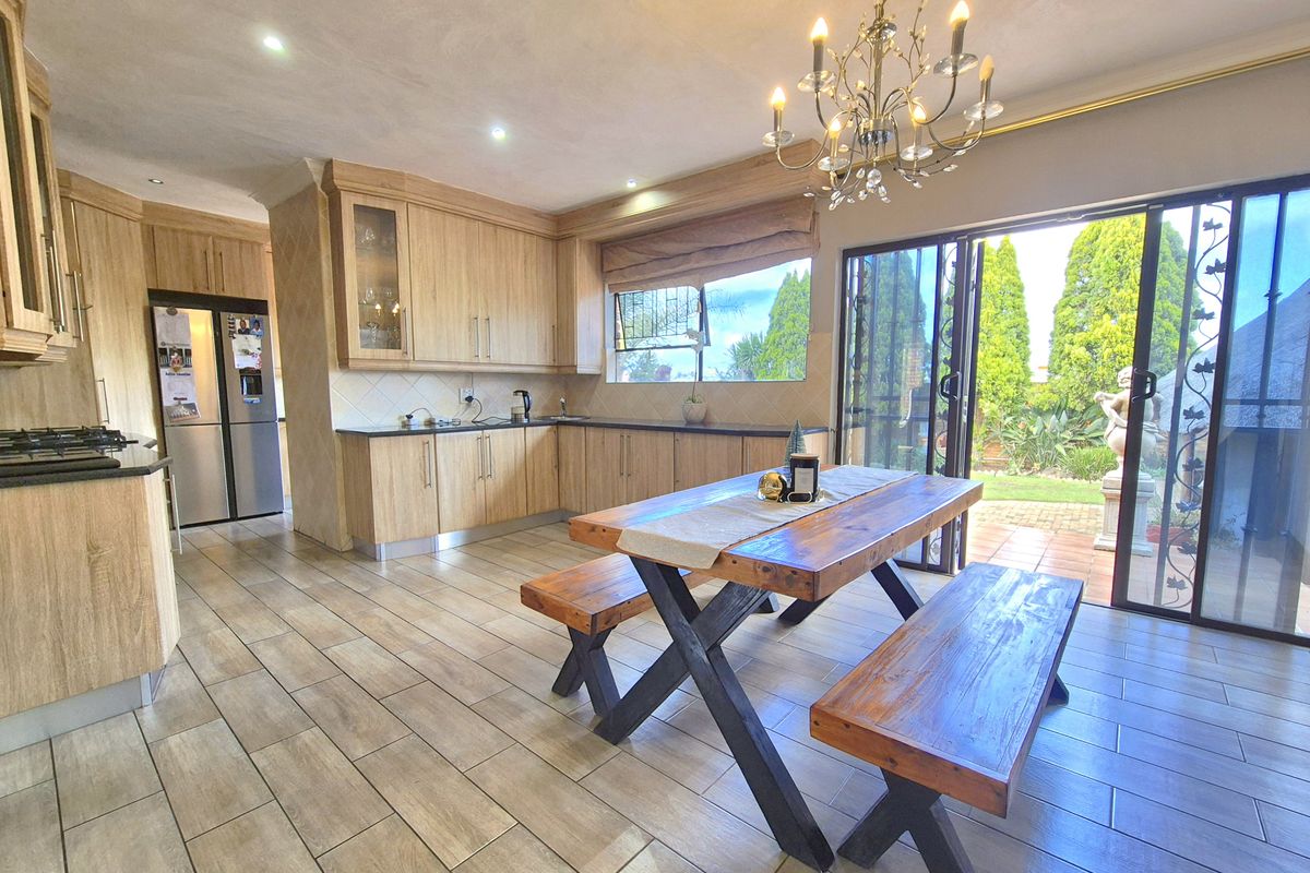Massive All You Need Family Home For Sale - Photo 3