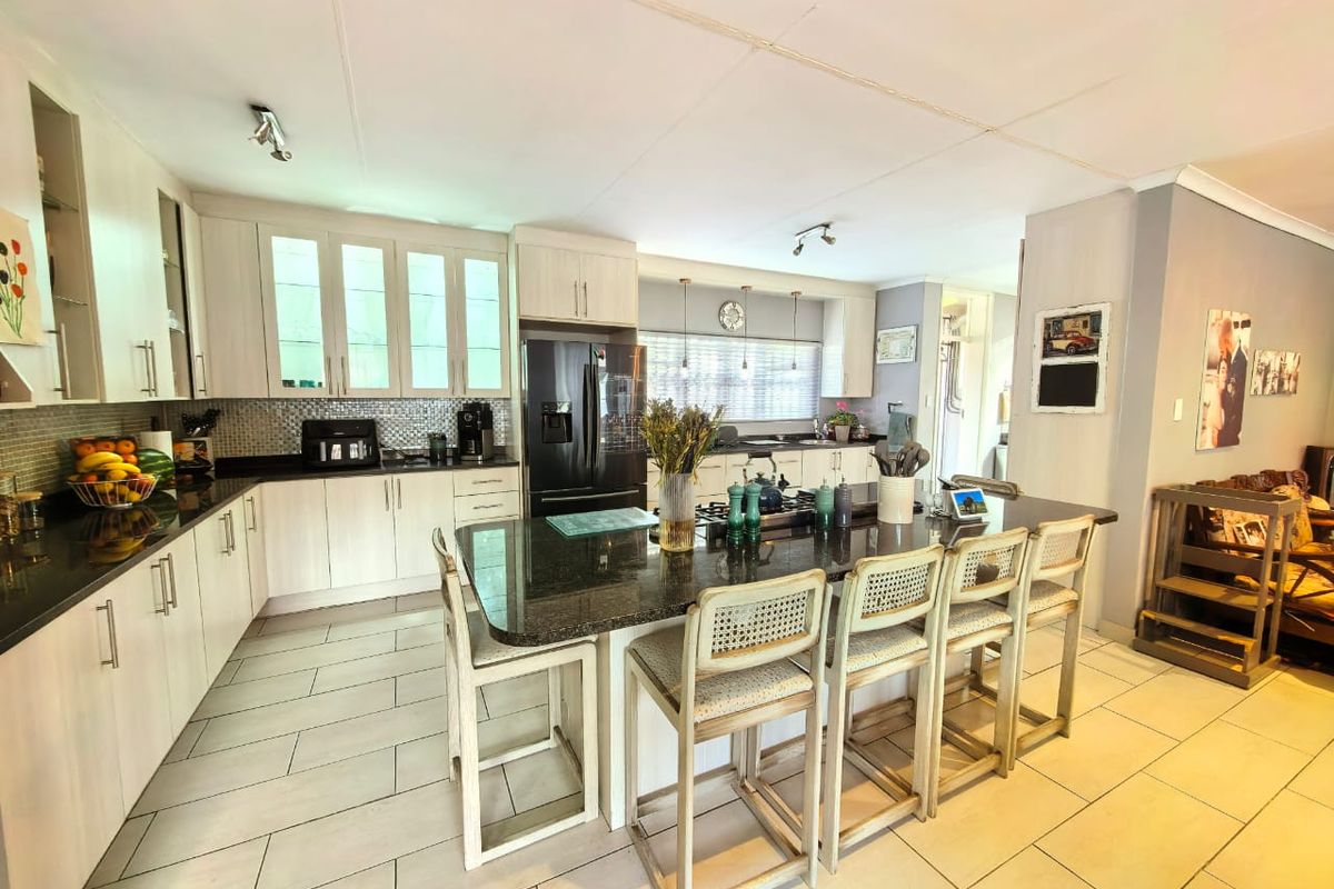 Stunning property for sale in Sasolburg in a prime area - Photo 2