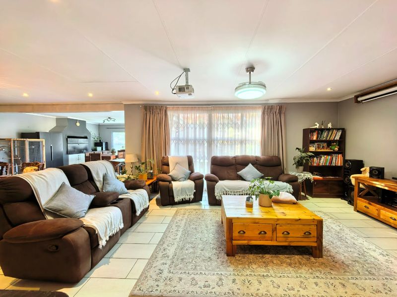 Stunning property for sale in Sasolburg in a prime area - Photo 5