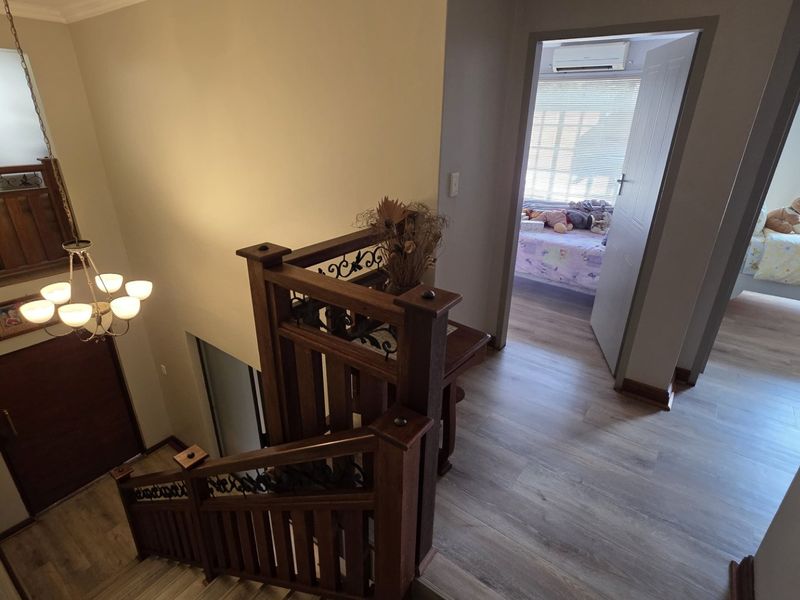 Exceptional Estate Living with Space, Comfort & Lifestyle Amenities - Photo 10