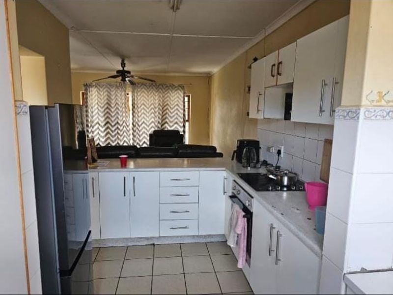 2 Bedroom Townhouse For Sale in Birdswood - Photo 9