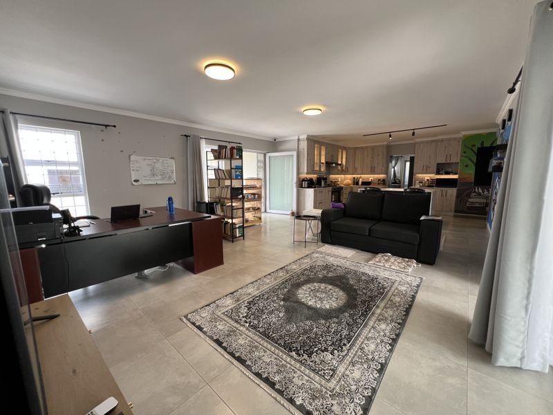 Secure and Modern Family home in neat condition - Photo 2