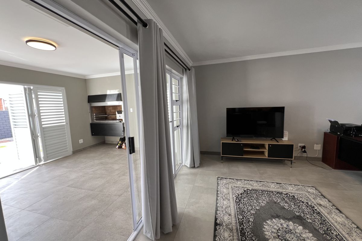 Secure and Modern Family home in neat condition - Photo 5