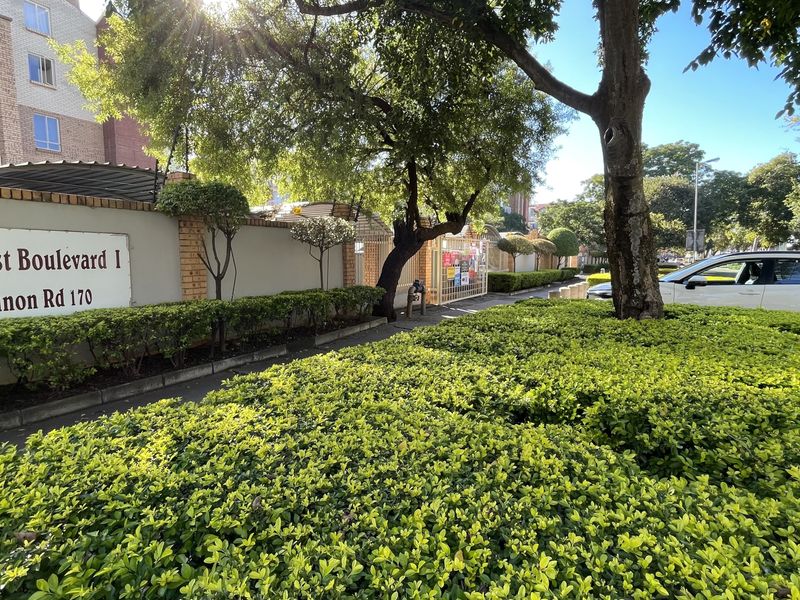 Modern Studio Apartment for Sale in Hillcrest Boulevard I – Prime Investment Opportunity! - Photo 4
