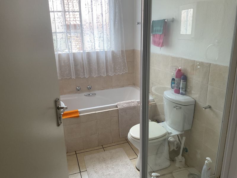 Townhouse For Sale In Centurion - Photo 9