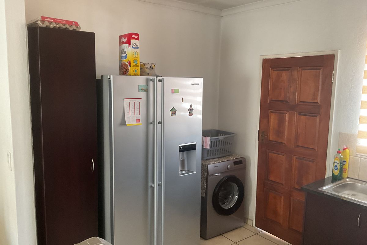 Townhouse For Sale In Centurion - Photo 5
