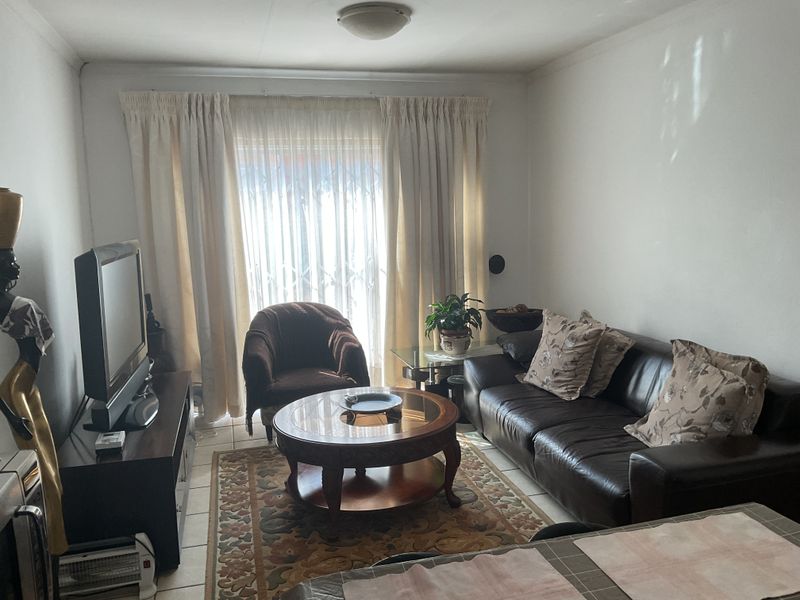 Townhouse For Sale In Centurion - Photo 3