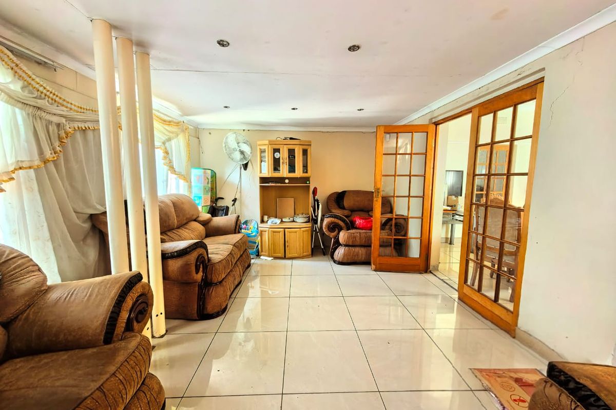 Great investment opportunity, close to Sasol firm and college - Photo 4