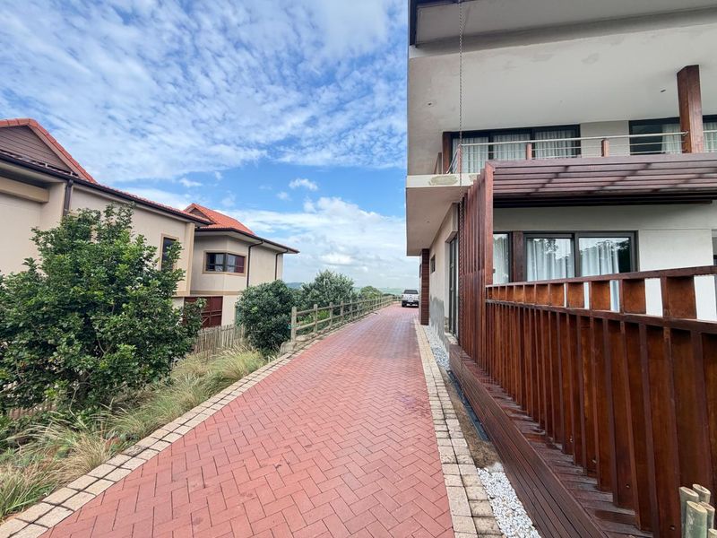 Stylish 5-Bedroom Home with Pool & Sea Views in Hilltop Estate - Photo 5