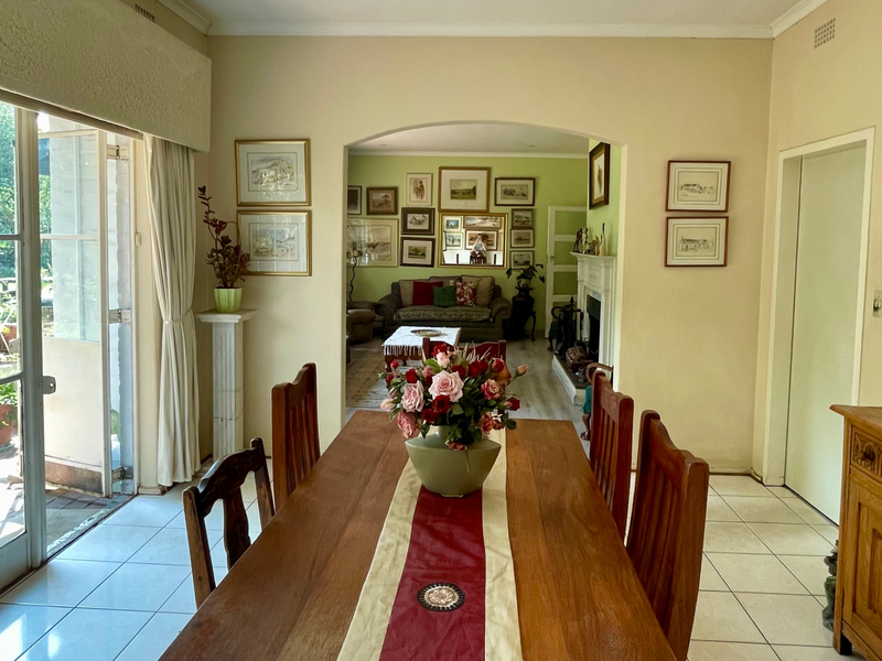 Elegant 4-Bedroom Home with Flatlet & Pool in Bramley Park - Photo 3