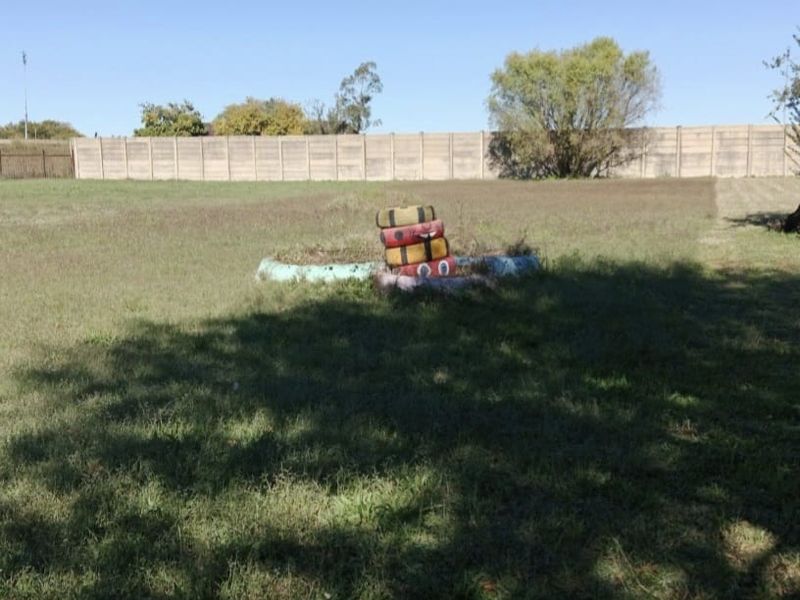 !Massive Vacant Stand Up For Sale! - Photo 1