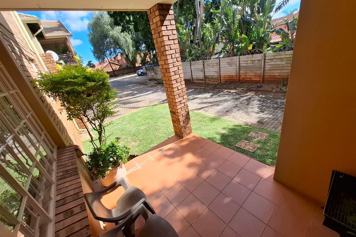 2 Bedroom Ground unit Magalieskruin - Photo 2