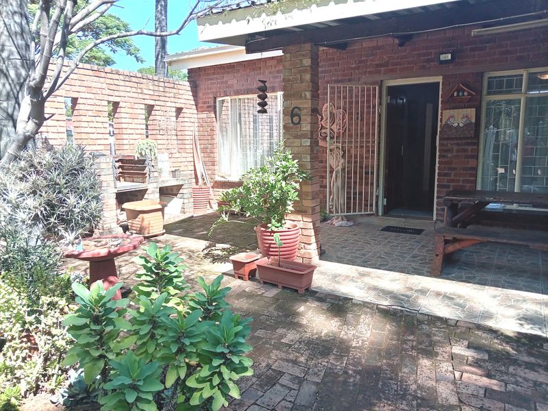 Modern Comfort & Convenience in the Heart of Bela-Bela - Photo 1