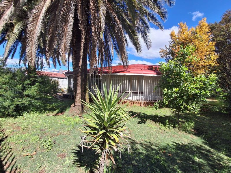 3-Bedroom Family Home in Rothdene, Meyerton – A Fixer Upper with Huge Potential! - Photo 2