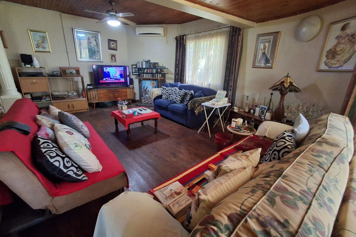 3-Bedroom Family Home in Rothdene, Meyerton – A Fixer Upper with Huge Potential! - Photo 3