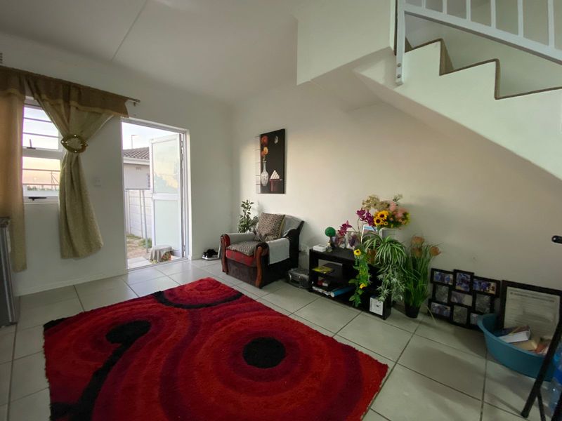 2 BEDROOM DUPLEX FOR RENT IN BARDALE VILLAGE PHASE 3 - Photo 3