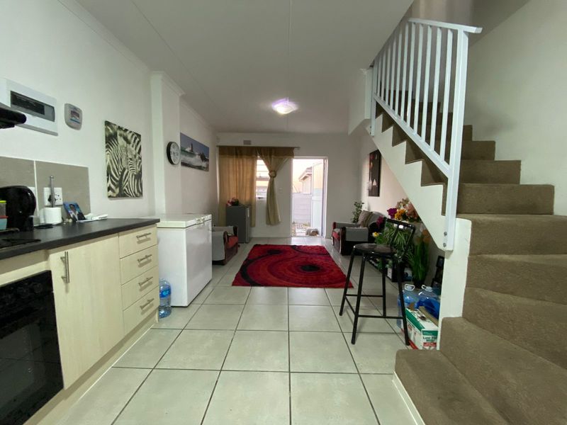 2 BEDROOM DUPLEX FOR RENT IN BARDALE VILLAGE PHASE 3 - Photo 2