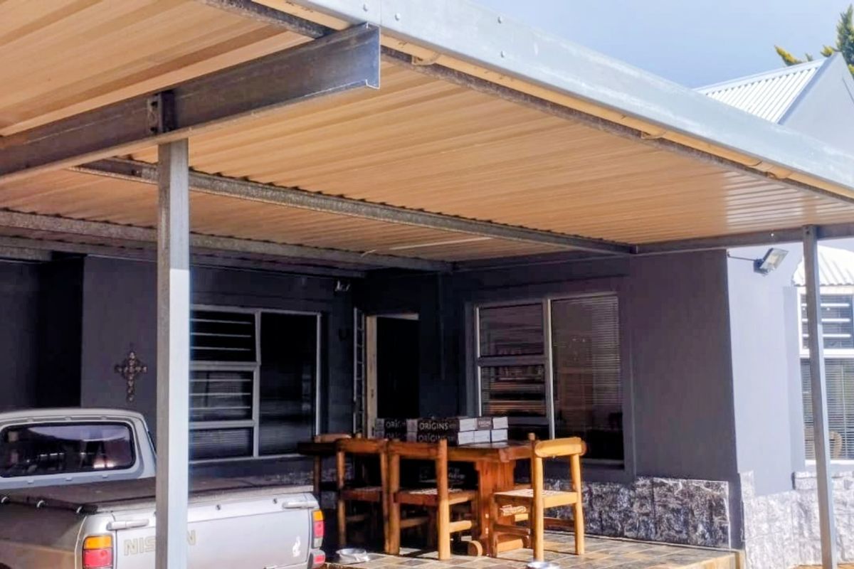 Spacious home  close to the beach - Photo 3
