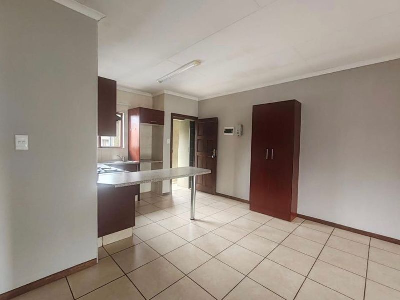 2 Bedroom Apartment to Rent in Kenleaf - Photo 7
