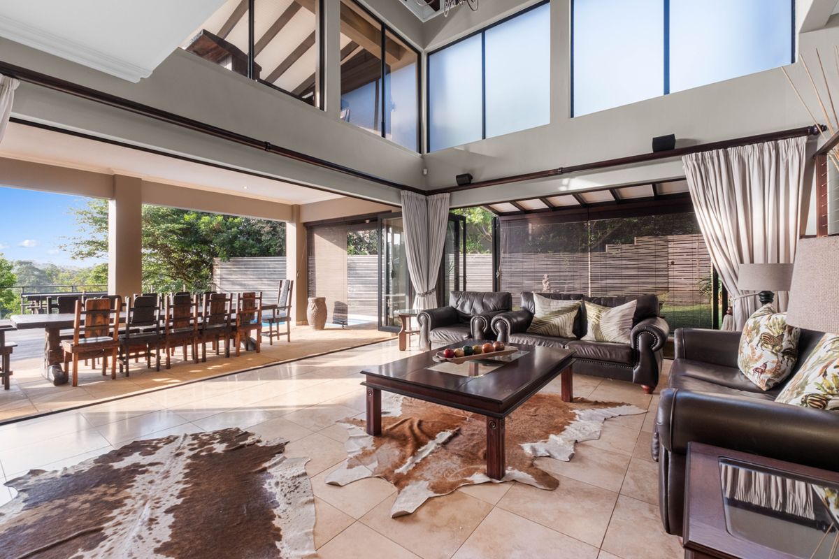 Bush Lodge-Inspired Luxury Home with Flatlet in Simbithi Eco Estate - Photo 2