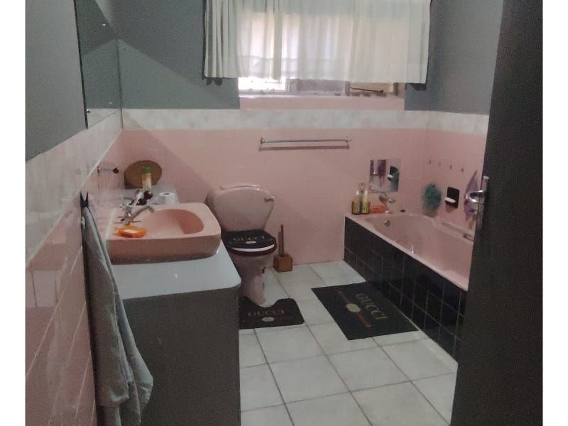 YOUR DREAM FAMILY HOME AWAITS IN SASOLBURG - Photo 7
