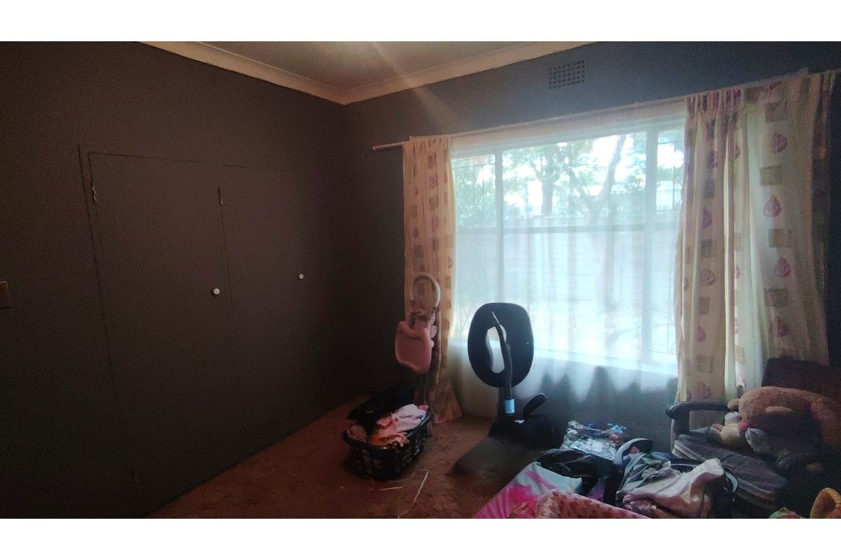 YOUR DREAM FAMILY HOME AWAITS IN SASOLBURG - Photo 5