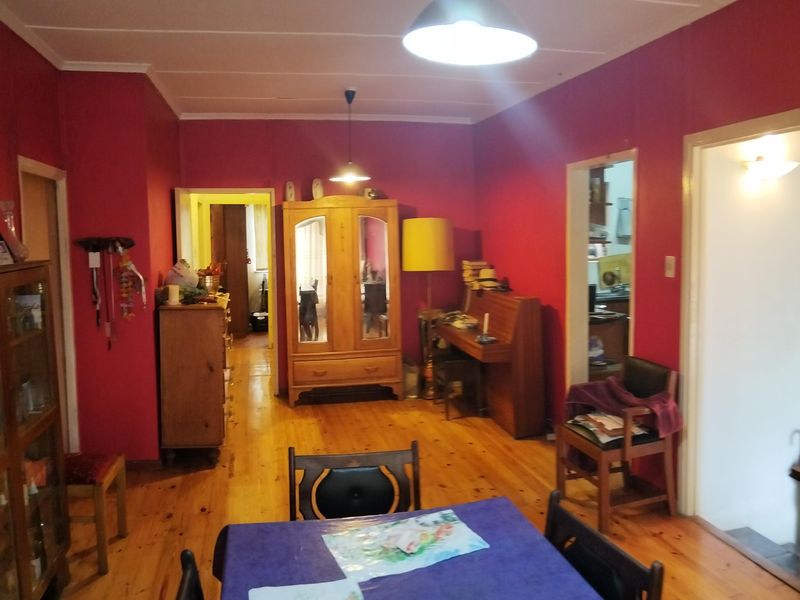 3 Bedroom Family Home for Sale in Valleisig, Uitenhage! - Photo 4
