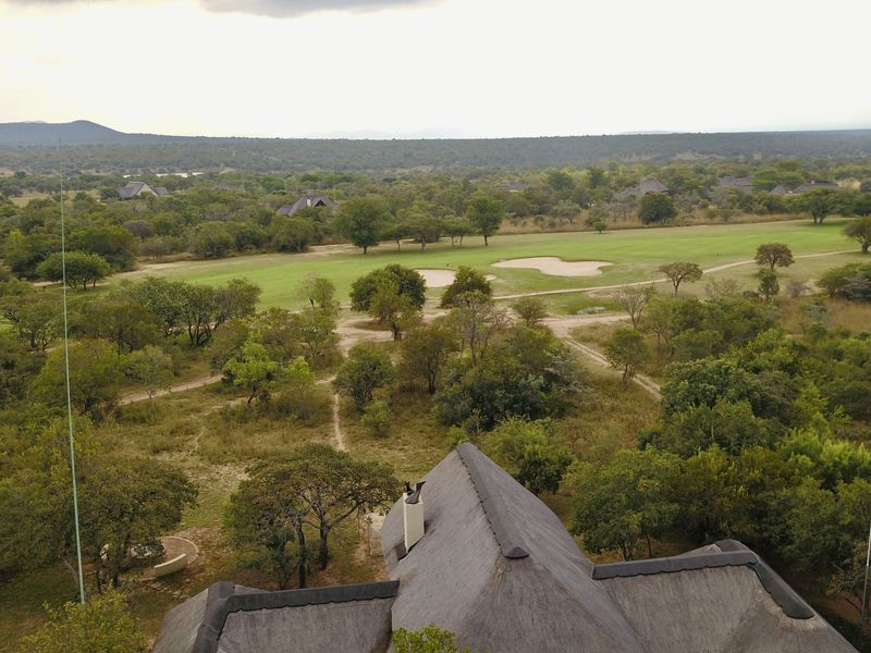 Stylish Family Retreat on the 16th Fairway at Zebula Golf Estate & Spa - Photo 4