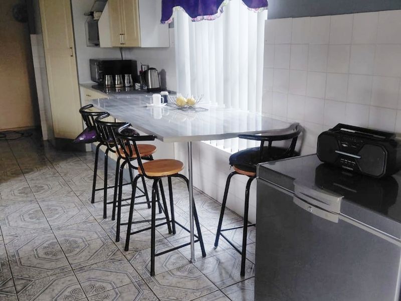 Spacious Family Home with Granny Flat in Peaceful Oranjeville - Photo 6