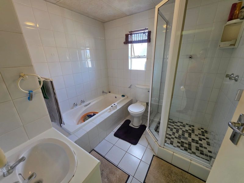 BEAUTIFUL APARTMENT FOR SALE IN VANDERBIJLPARK SW5 - Photo 9